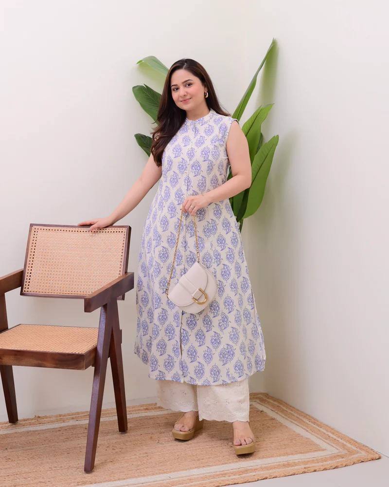 Blue Cotton Floral Printed Kurta with Pant Set for Women