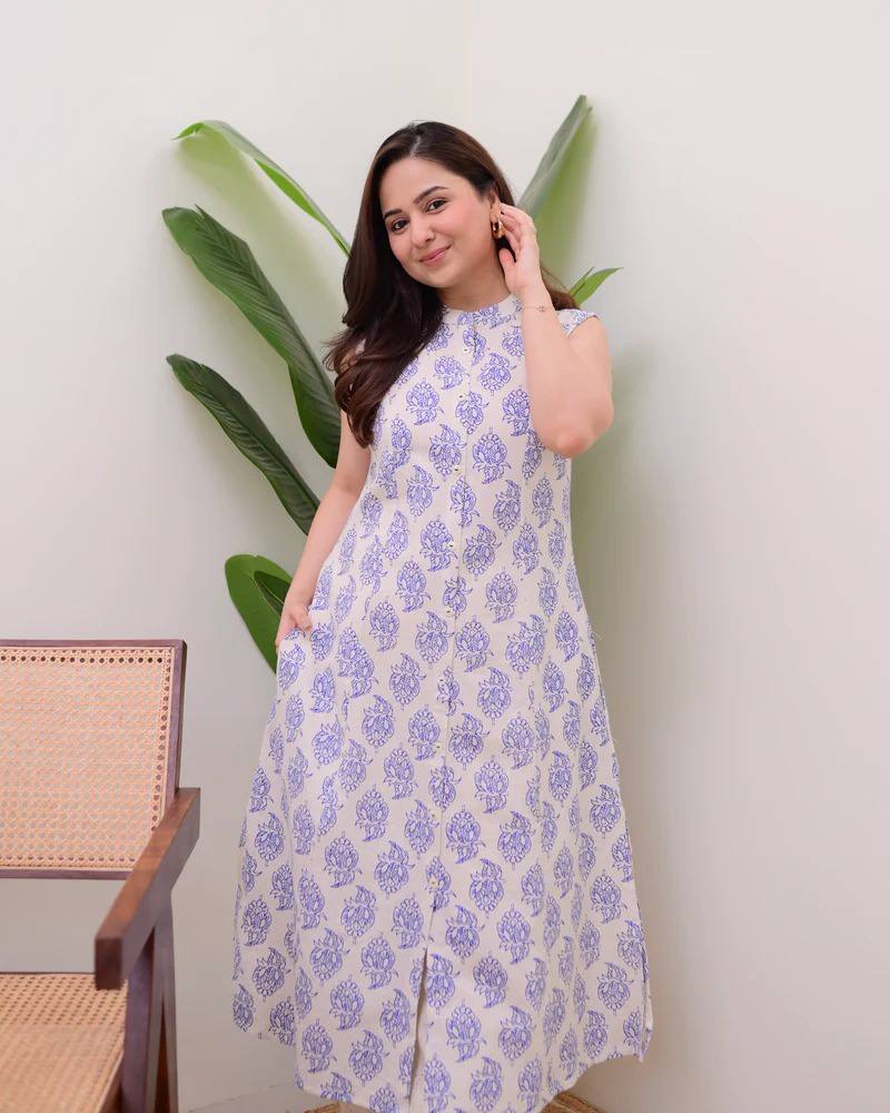 Blue Cotton Floral Printed Kurta with Pant Set for Women