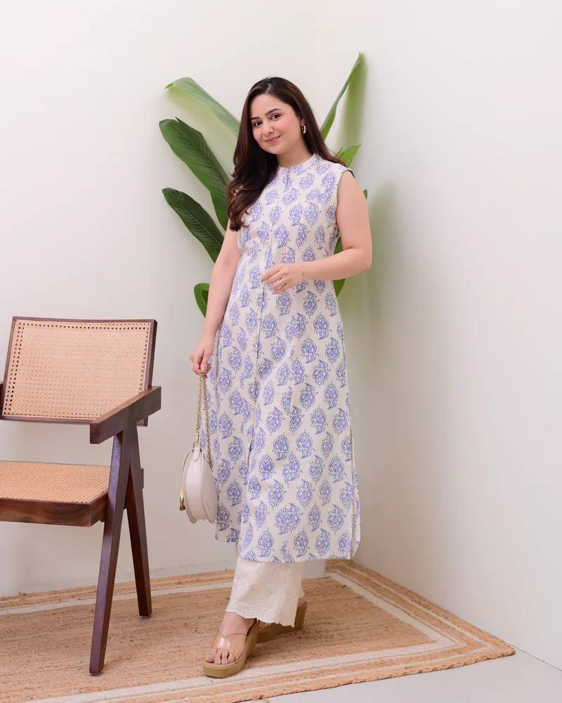 Blue Cotton Floral Printed Kurta with Pant Set for Women