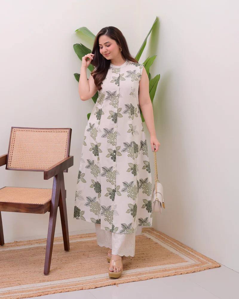 Green Cotton Floral Printed Kurta with Pant Set for Women