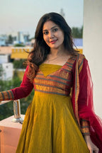 Luxury Vichitra Silk Designer Kurti Set – Trendy Traditional Outfit with Net Dupatta.
