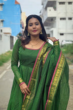 Kota Banarasi  Ethnic Set with Jacquard Zari Work & Lace Dupatta.