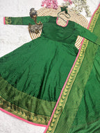 Kota Banarasi  Ethnic Set with Jacquard Zari Work & Lace Dupatta.