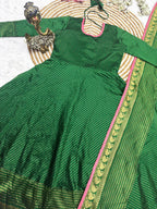 Kota Banarasi  Ethnic Set with Jacquard Zari Work & Lace Dupatta.