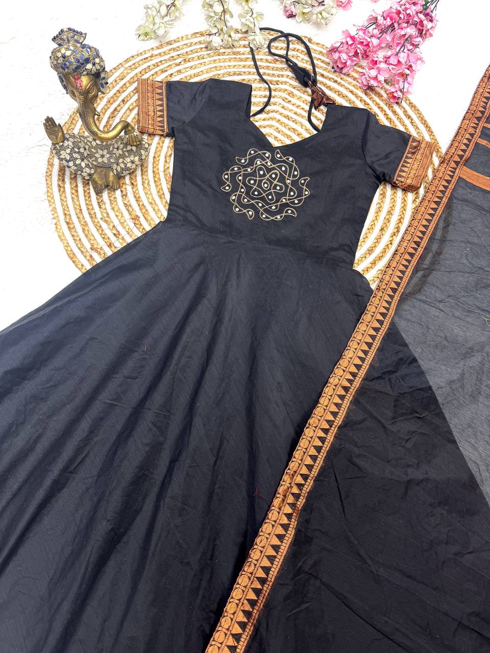 Cotton Traditional Kurti Set with Jacquard Zari Border & Dupatta