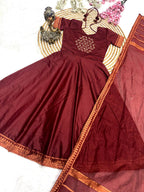 Cotton Traditional Kurti Set with Jacquard Zari Border & Dupatta