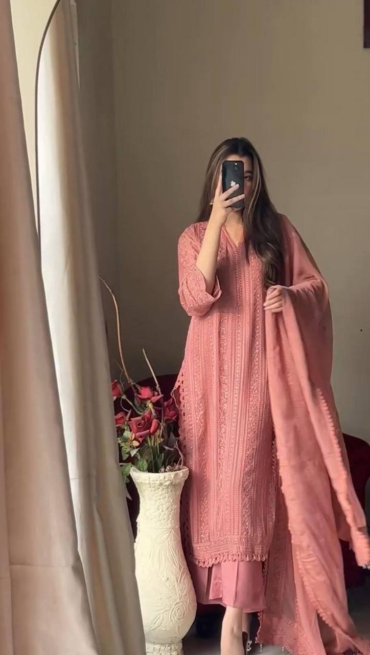 Pink Chinon Thread Embroidered Kurti Set with Pant & Dupatta for Women