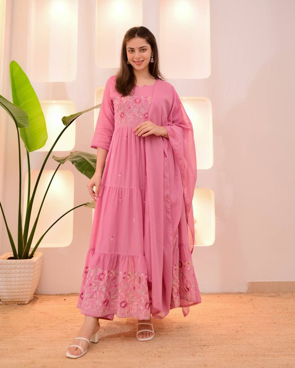 Pink Chanderi Floral Embroidered Kurti Set with Pant & Dupatta for Women