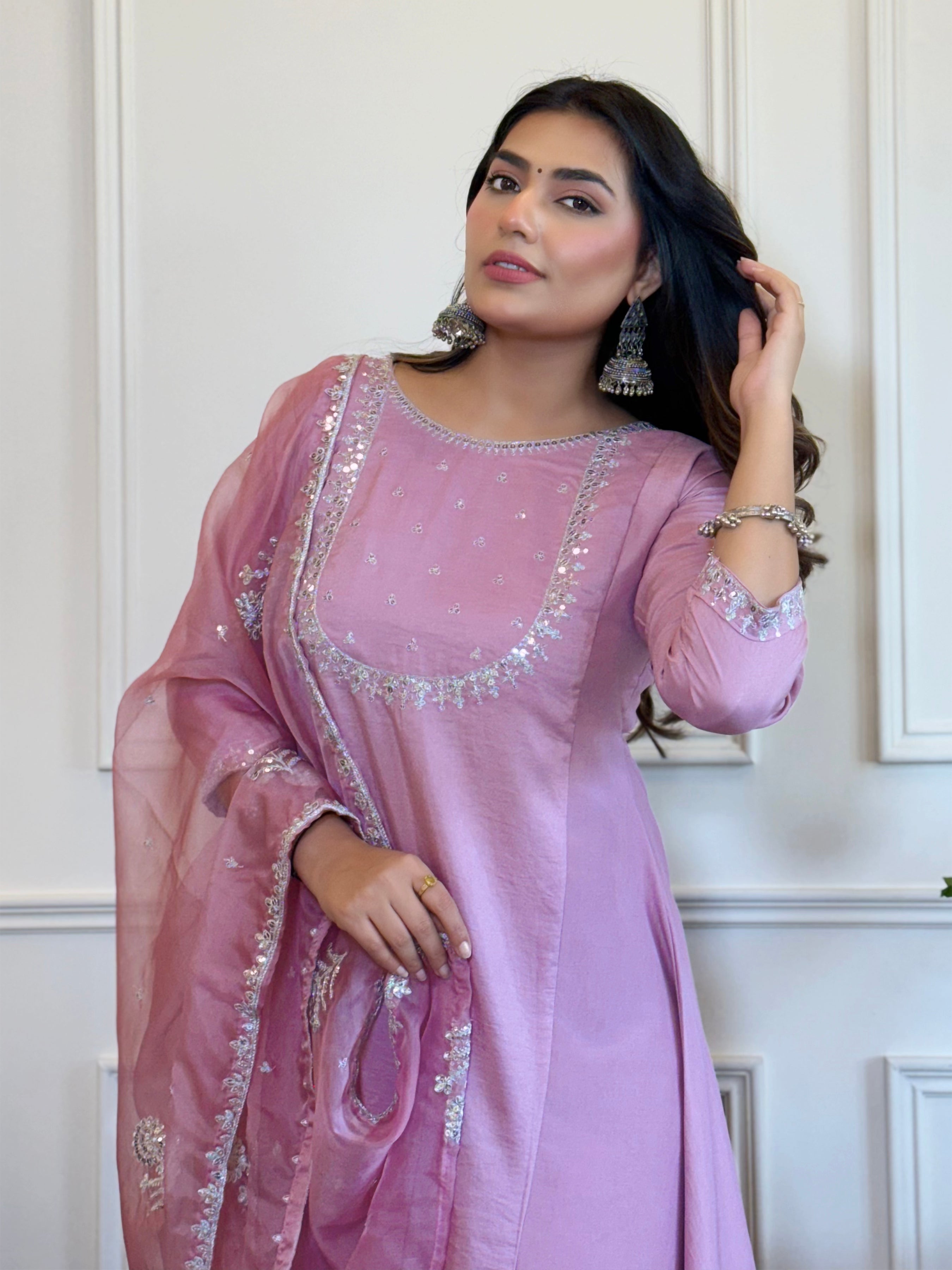 Lavender Silk Blend Embroidered Zari Work Kurti Set with Pant & Dupatta for Women