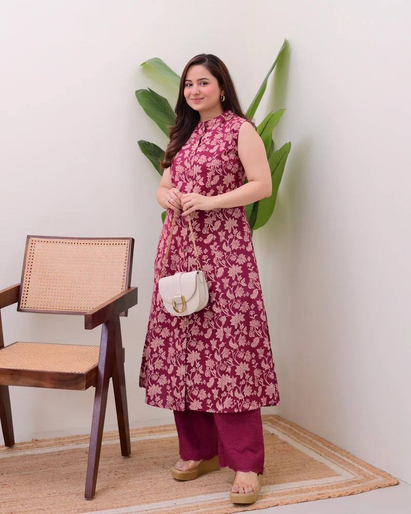 Maroon Cotton Floral Printed Kurta Set with Pant for Women