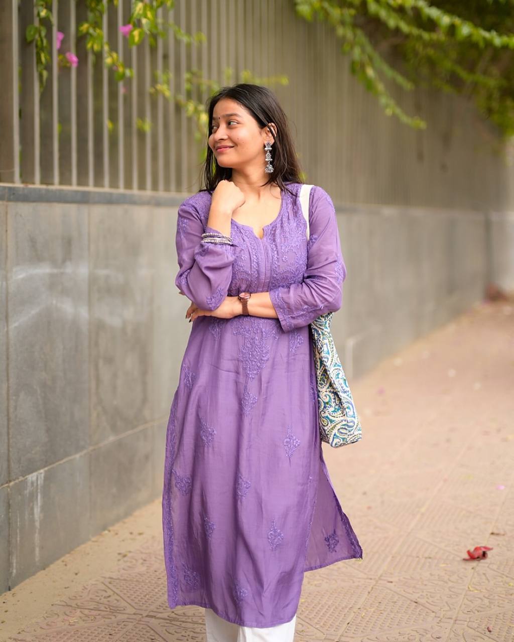 Lavender Rayon Thread Embroidered Kurti Set with Pant for Women